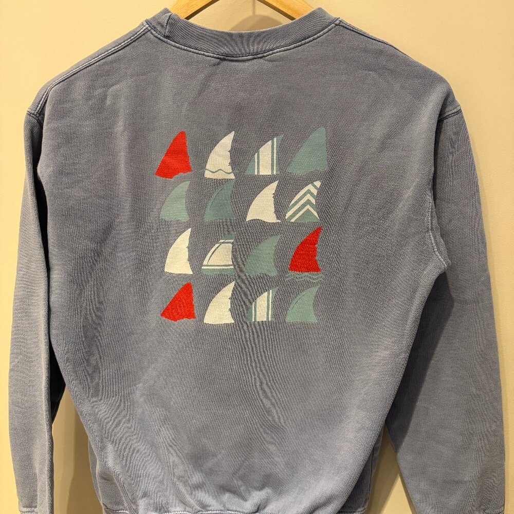 Cape Cod Crewneck Sweatshirt | Soft as a Grape | Youth Large | Shark Fins!